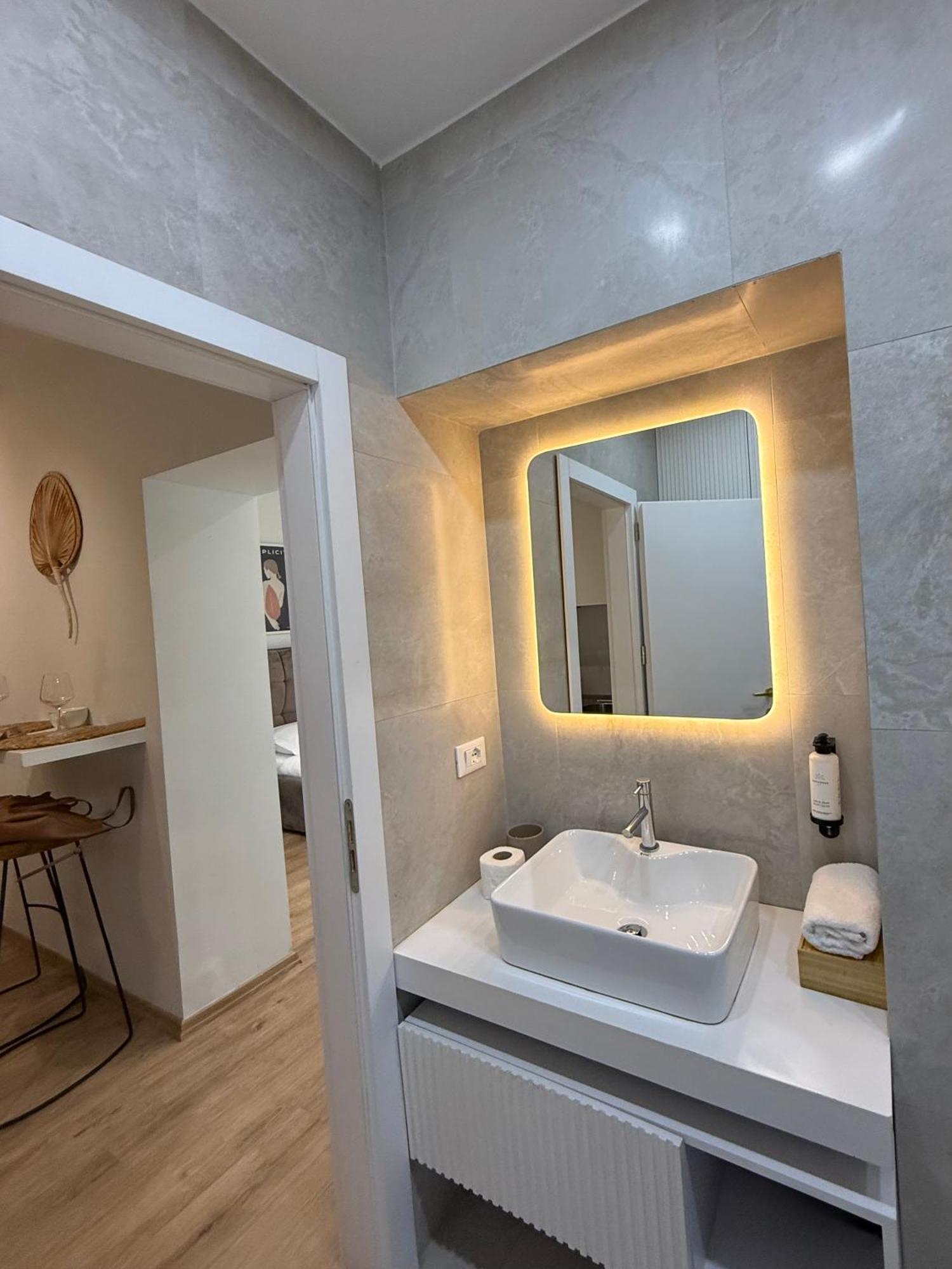 4Seasonsgea , New Modern Apartment In Tirana Exterior foto